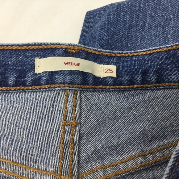 Levi's Wedgie Icon Fit Jeans in Higher Love - Picture 12 of 16